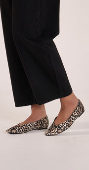 Suzie Flat - Leopard Satin