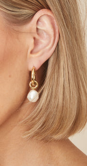 Pearl Earrings - Gold