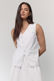 PRE-ORDER Vienna Vest - White