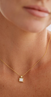 Sola Necklace - Gold & White