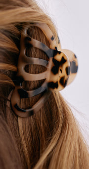 Sadie Claw Clip - Tort