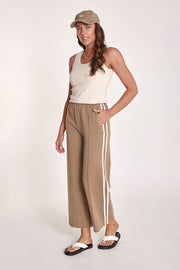 Noah Cropped Pant - Camel Stripe