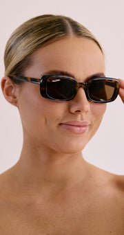 Noosa Sunglasses - Dark Tort