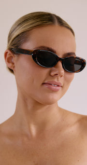 Kirra Sunglasses - Tort