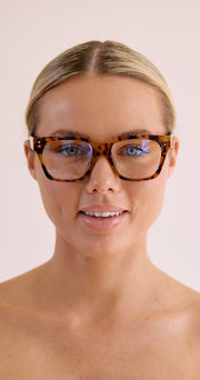 Mandy Glasses - Turtle Blue Light