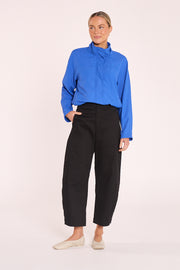 Charlie Cropped Barrel Pant - Black