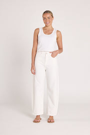 PRE-ORDER Lola Barrel Jean - White