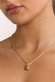 Iris Necklace - Gold