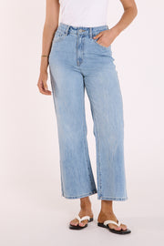 Cassie Cropped Leg Jean - Light Blue