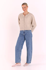 May Cardi - Oat
