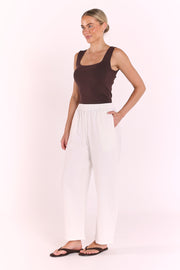 PRE-ORDER Eleanor Barrel Pant - White