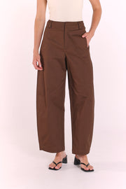 Charlie Barrel Pant - Chocolate