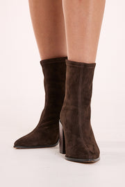 Chamonix Boot - Chocolate Suede
