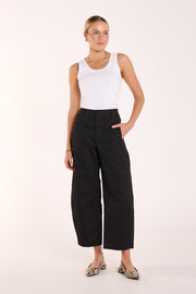 Charlie Cropped Barrel Pant - Black