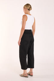 Charlie Cropped Barrel Pant - Black