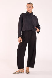 Andie Cropped Barrel Pant - Black