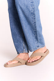 Aila Slide - Dune Suede