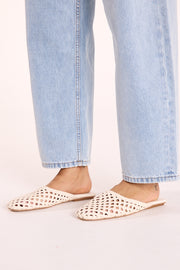 Lucinda Flat - Cloud