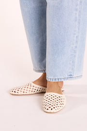 Lucinda Flat - Cloud