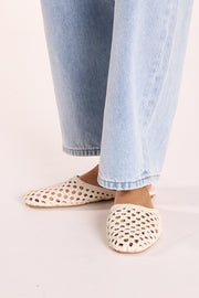 Lucinda Flat - Cloud