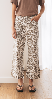 Cassie Cropped Leg Jean - Leopard