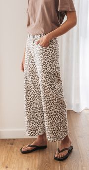 Cassie Cropped Leg Jean - Leopard