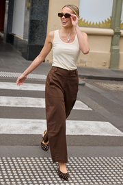 Charlie Barrel Pant - Chocolate
