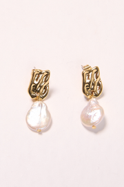 Elizabeth Earrings - Gold