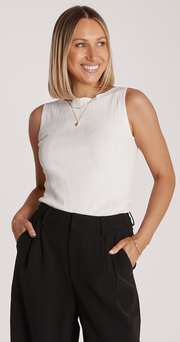 Lilly Boat Neck Tank - White