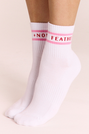 Feather Band Ankle Socks - Pink & White