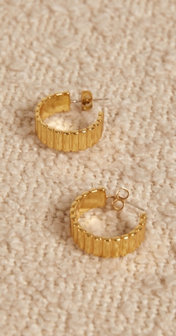 Effie Earrings - Gold